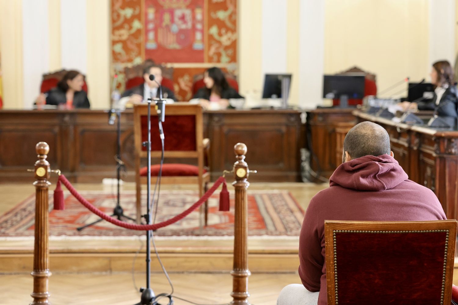 Carlos S. Campillo / ICAL . La Audiencia Provincial acoge el juicio contra el acusado de originar el incendio que calcinó más de siete hectáreas en Berlanga del Bierzo en el mes de agosto Carlos S. Campillo / ICAL . La Audiencia Provincial acoge el juicio contra el acusado de originar el incendio que calcinó más de siete hectáreas en Berlanga del Bierzo en el mes de agosto
