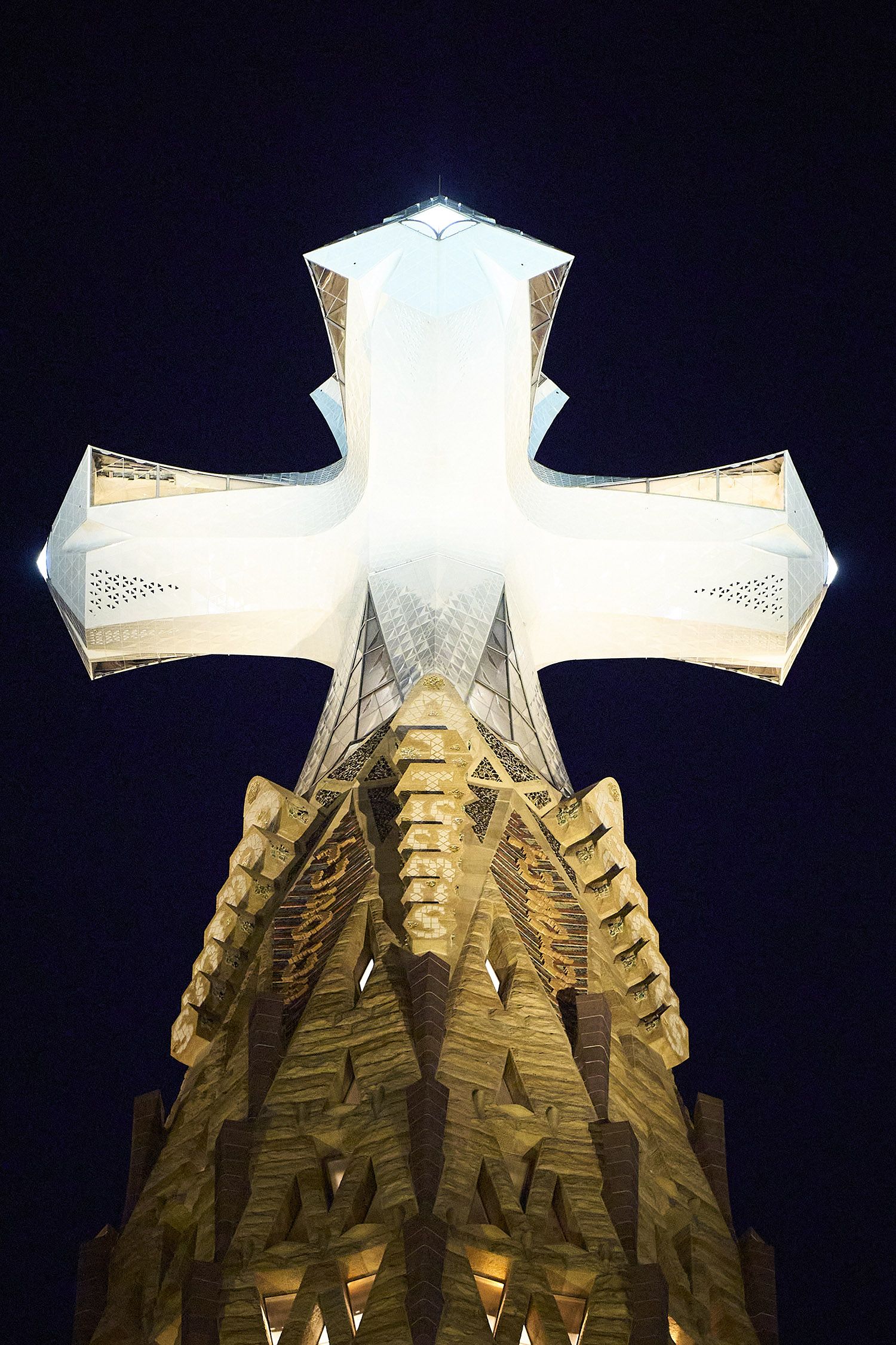 Torre de Jesucristo de la Sagrada Familia Torre de Jesucristo de la Sagrada Familia