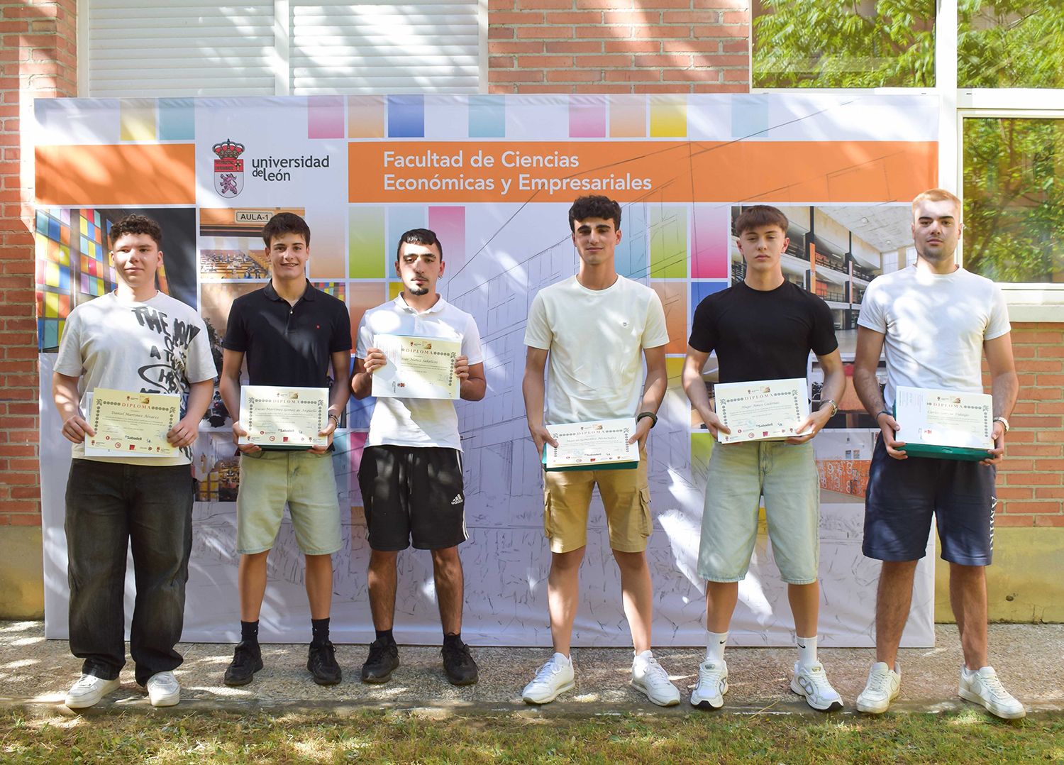 Premios Olimpiada Economía 2 Premios Olimpiada Economía 2