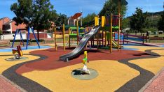 El parque infantil de juegos en Compostilla renovado El parque infantil de juegos en Compostilla renovado