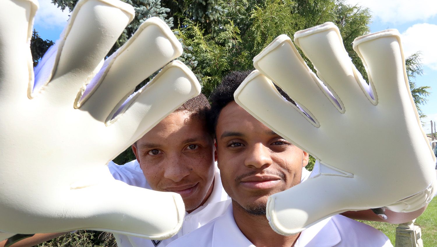 Ivanildo Rodrígues y Raly Selson Cabral , de origen caboverdiano e integrantes de la selección Castilla y León UEFA | Rubén Cacho/ICAL Ivanildo Rodrígues y Raly Selson Cabral , de origen caboverdiano e integrantes de la selección Castilla y León UEFA | Rubén Cacho/ICAL