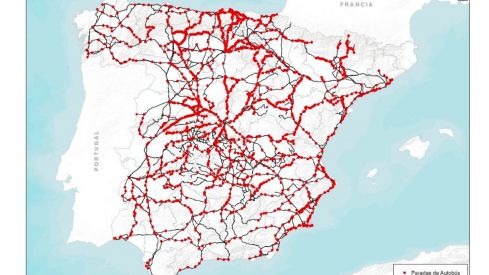 Transportes impulsa un nuevo mapa de autobuses con 10 corredores en Castilla y León y tarifas un 22% más bajas Transportes impulsa un nuevo mapa de autobuses con 10 corredores en Castilla y León y tarifas un 22% más bajas