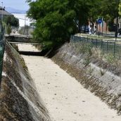 El Canal Bajo empieza a reducir su caudal tras "un año complicado" | Foto: Daniel Merino (InfoBierzo) El Canal Bajo empieza a reducir su caudal tras "un año complicado" | Foto: Daniel Merino (InfoBierzo)
