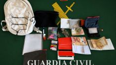 La Guardia Civil recupera una mochila extraviada con dinero, tarjetas y documentación en Bembibre La Guardia Civil recupera una mochila extraviada con dinero, tarjetas y documentación en Bembibre