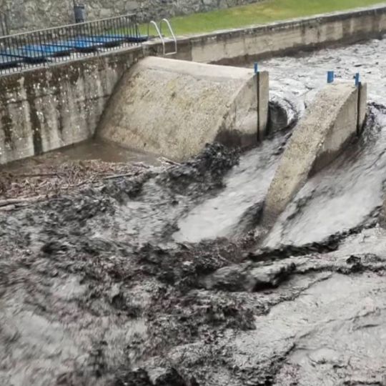 Río Meruelo a su paso por Molinaseca