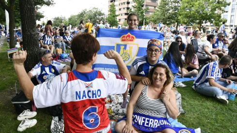 Afición berciana en la Rosaleda para animar a la Ponferradina contra el Celta Fortuna (10) Afición berciana en la Rosaleda para animar a la Ponferradina contra el Celta Fortuna (10)