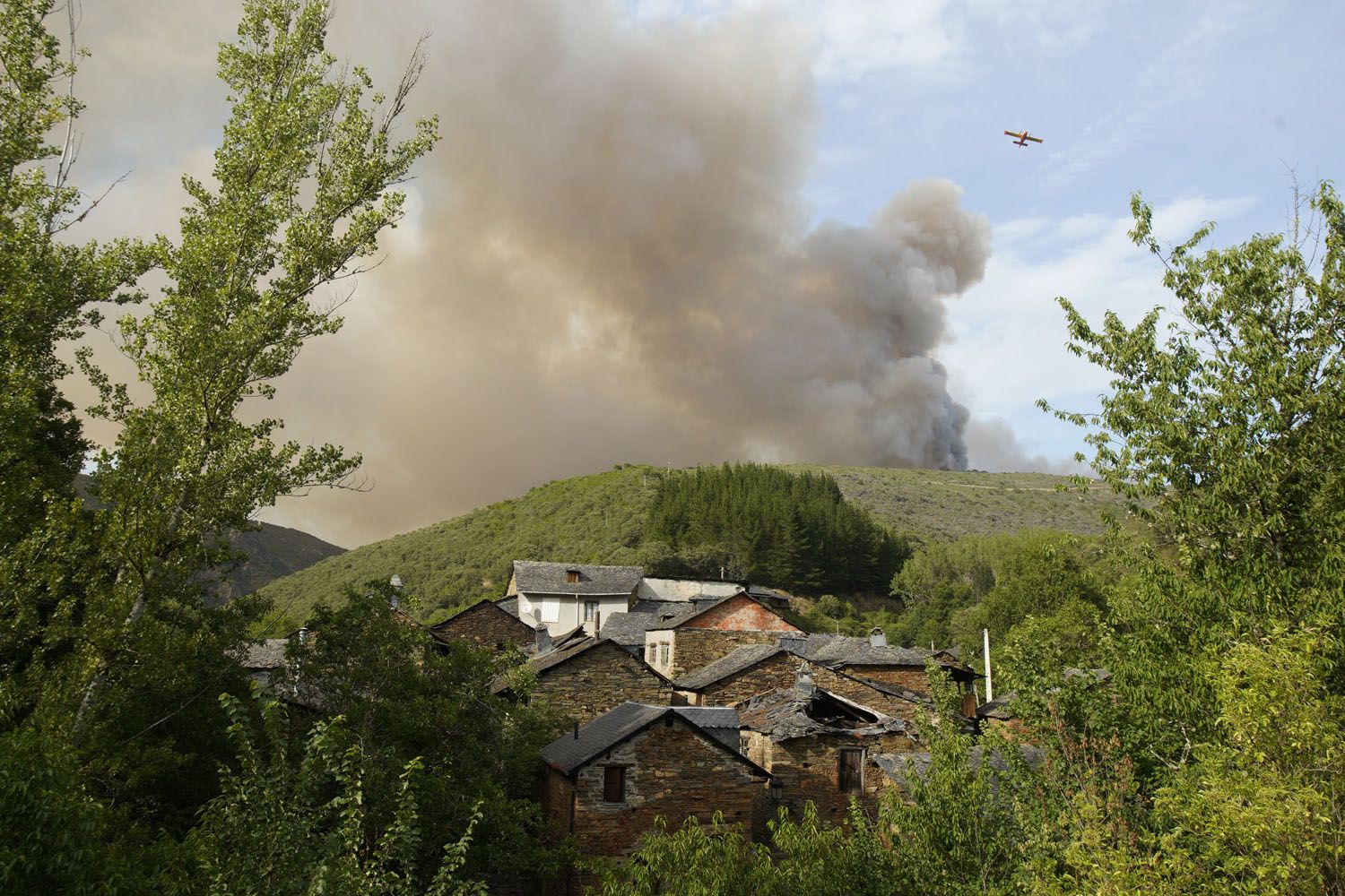 Incendio San Vicente (Arganza) ICAL (1) Incendio San Vicente (Arganza) ICAL (1)