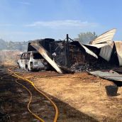 Coches quemados en el incendio de Camponaraya