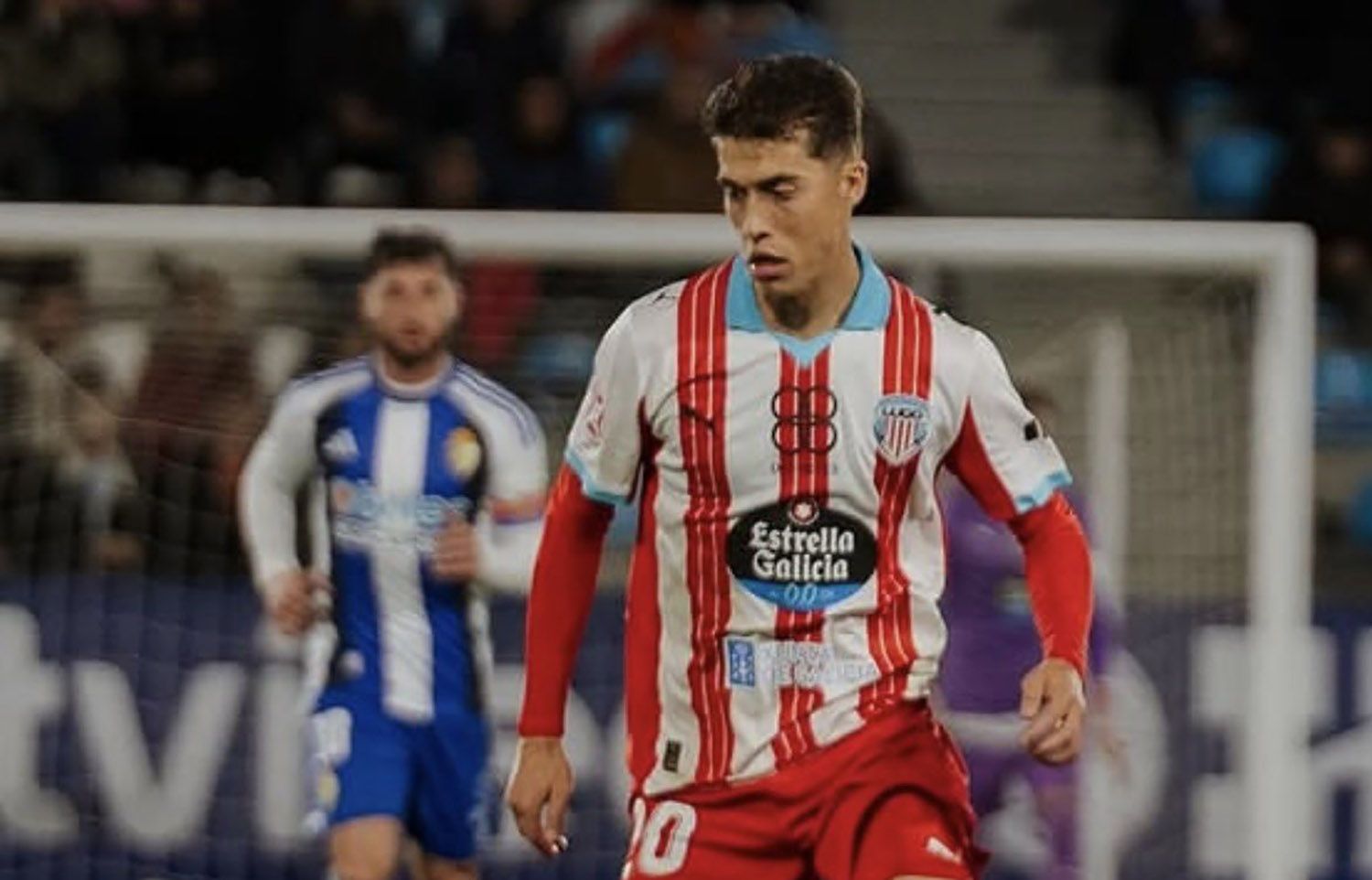 Iago López en un partido contra la Ponferradina Iago López en un partido contra la Ponferradina