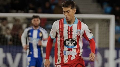 Iago López en un partido contra la Ponferradina Iago López en un partido contra la Ponferradina