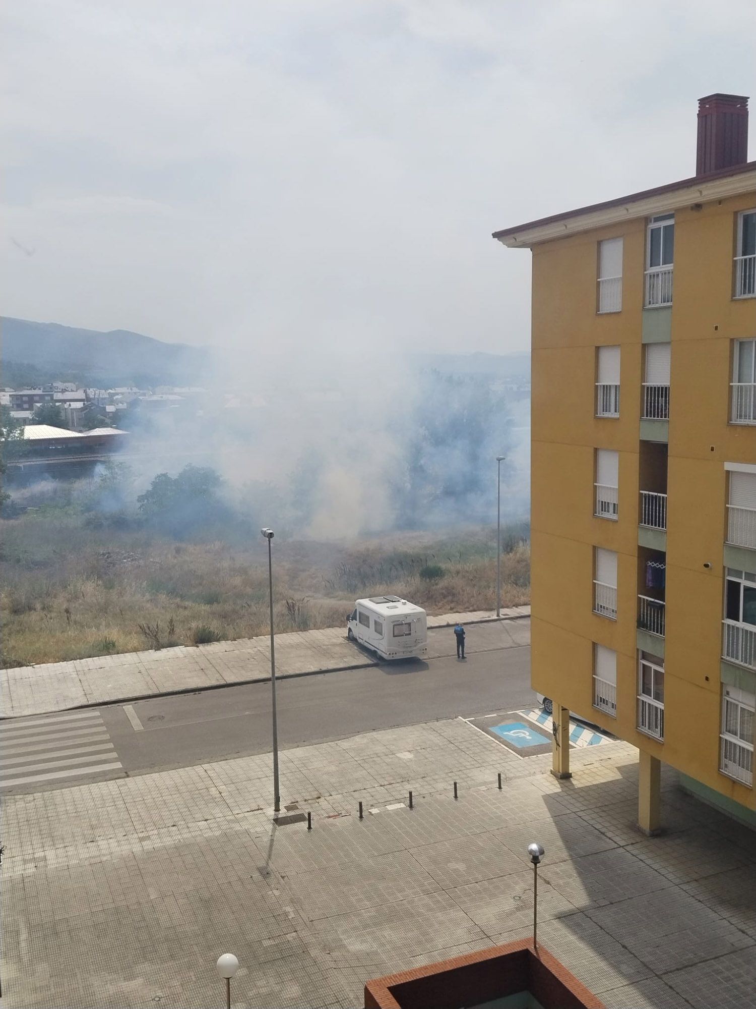 Incendio de pasto en Ponferrada Incendio de pasto en Ponferrada