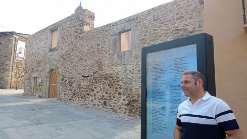 El Ayuntamiento de Ponferrada (Iván Alonso) presenta nuevos tótems para el turismo