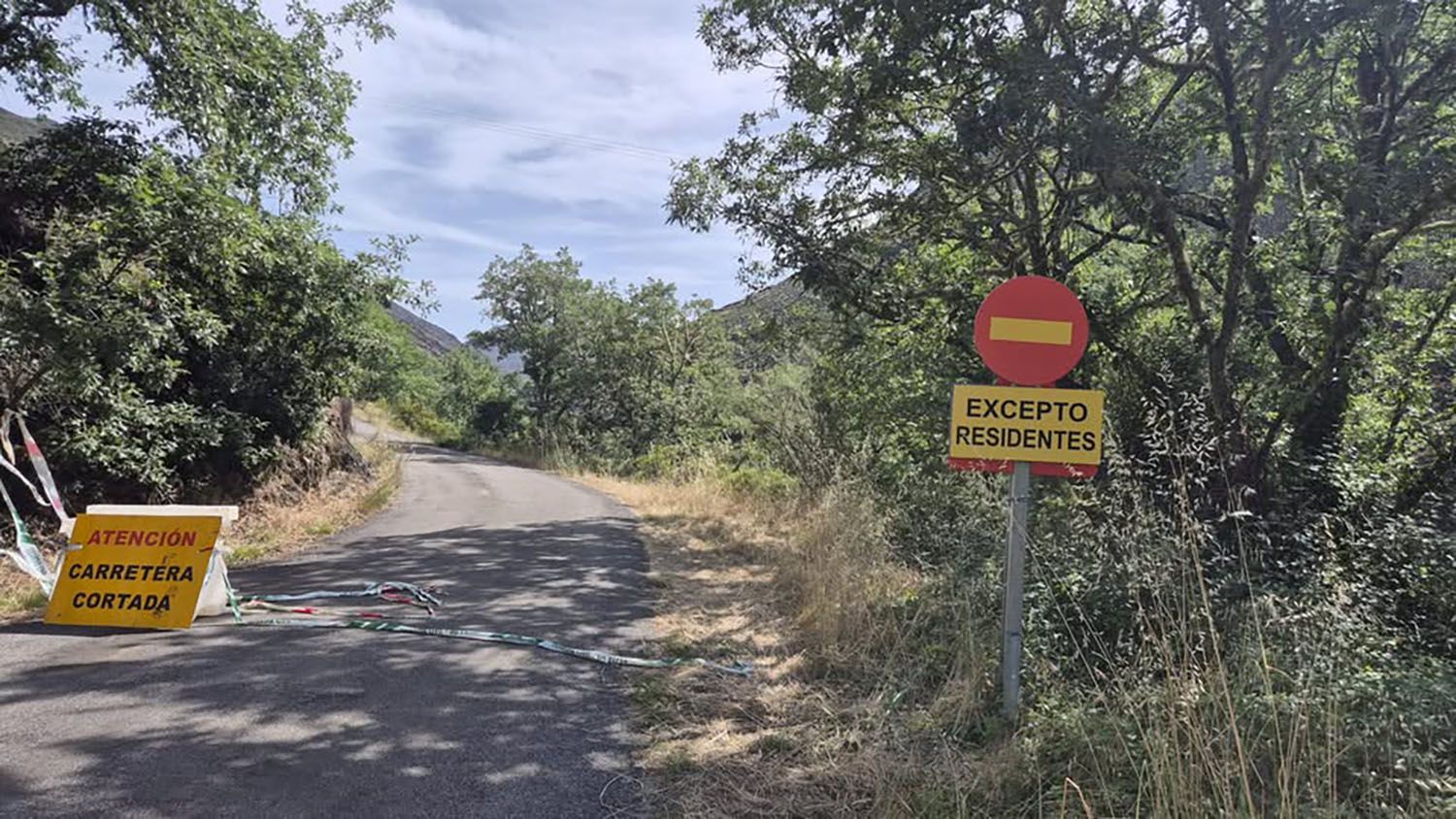 Carretera de acceso al Valle de Fornela Abierta a Residentes 