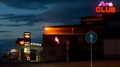 Más de un millar de mujeres ejercen la prostitución en los clubes de alterne de Castilla y León | Ricardo Ordóñez / ICAL 