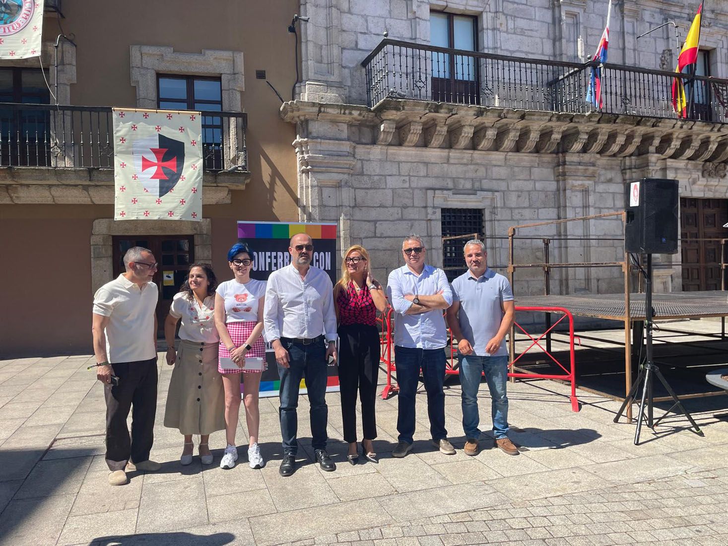 Ponferrada celebra la lectura de un manifiesto como preparación al Día del Orgullo