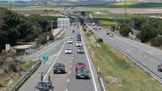 Rubén Cacho / ICAL . Trafico de vehículos en la A-6 a la altura de la localidad vallisoletana de Tordesillas durante la Operación Retorno de Semana Santa Rubén Cacho / ICAL . Trafico de vehículos en la A-6 a la altura de la localidad vallisoletana de Tordesillas durante la Operación Retorno de Semana Santa