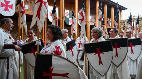 Ordenación de Nuevos Caballeros Templarios (3) Ordenación de Nuevos Caballeros Templarios (3)