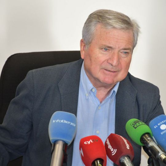 Raúl Valcarce Diez, alcalde de Carracedelo