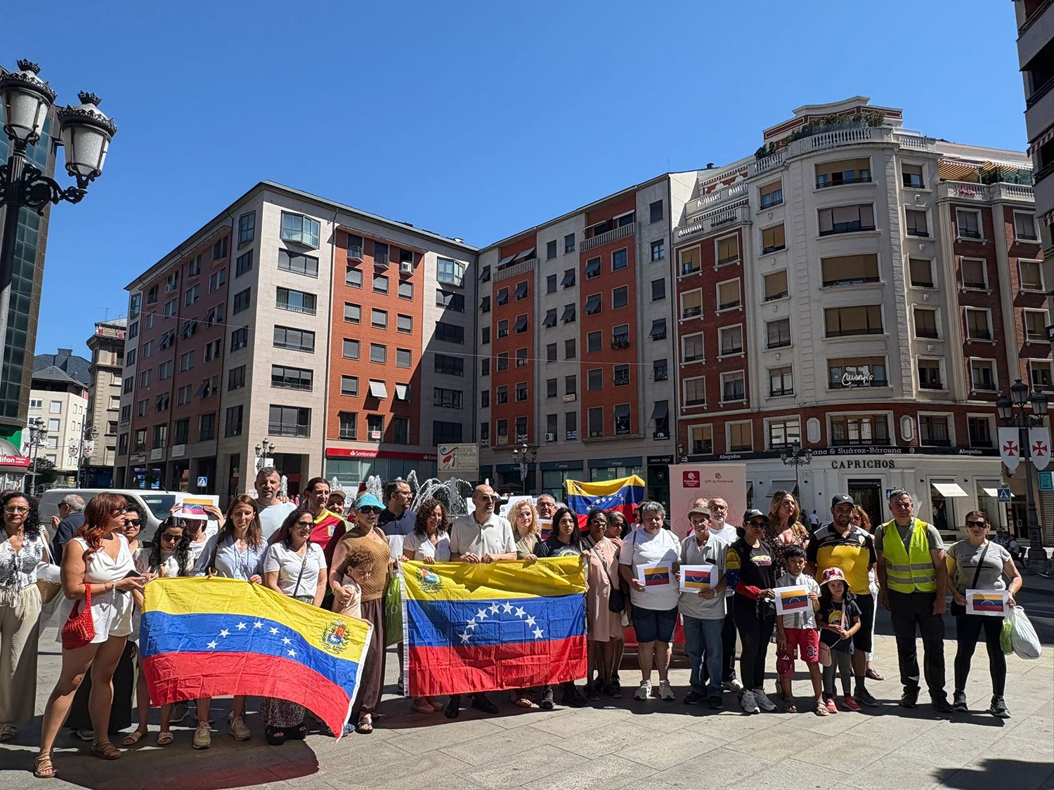 Concentración a favor de Venezuela en Ponferrada Concentración a favor de Venezuela en Ponferrada