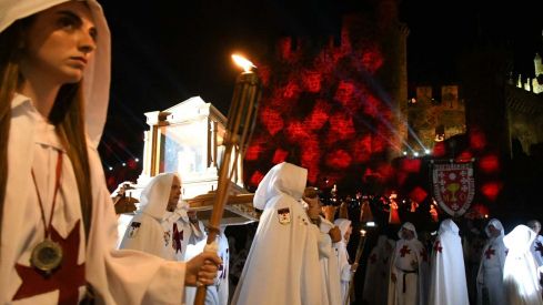 Gran desfile de la Noche Templaria de Ponferrada (3) Gran desfile de la Noche Templaria de Ponferrada (3)