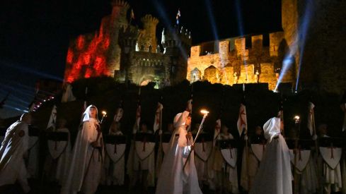 Gran desfile de la Noche Templaria de Ponferrada (7) Gran desfile de la Noche Templaria de Ponferrada (7)