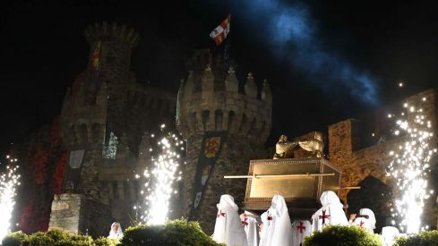 Gran desfile de la Noche Templaria de Ponferrada (24) Gran desfile de la Noche Templaria de Ponferrada (24)
