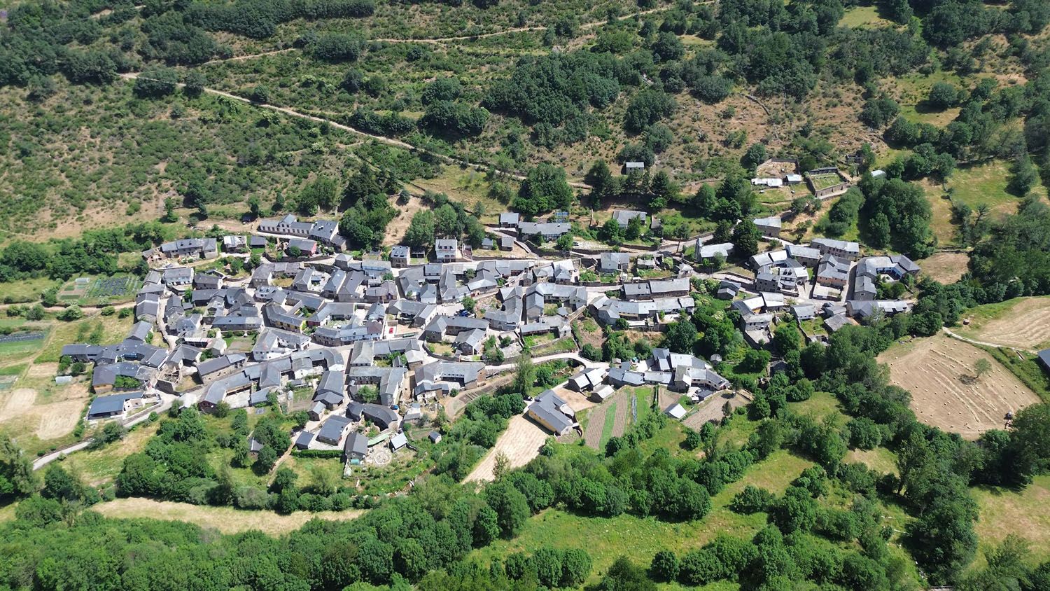 T4. Ep 5. SalientesDel Cielo a la Raíz del Bierzo (3) T4. Ep 5. SalientesDel Cielo a la Raíz del Bierzo (3)