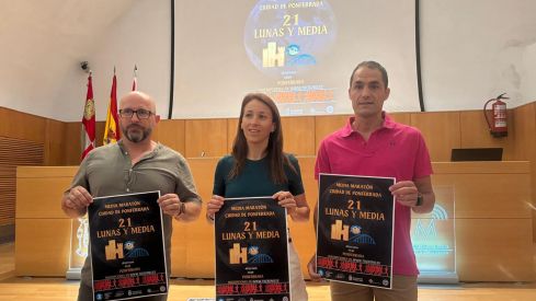 Presentación de la 21 Lunas y Media Presentación de la 21 Lunas y Media