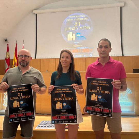 Presentación de la 21 Lunas y Media