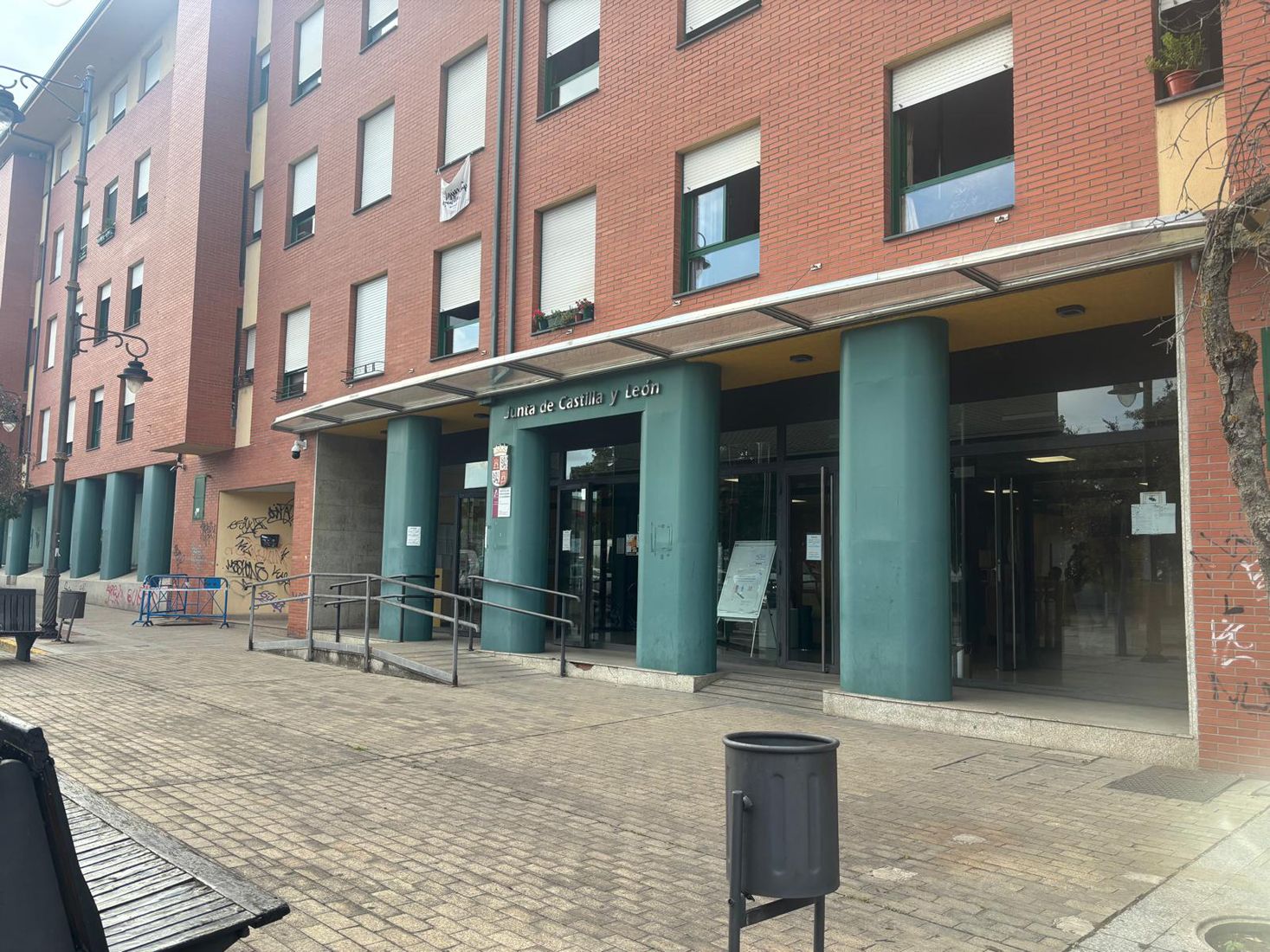 Oficina de la Junta de Castilla y León en Ponferrada Oficina de la Junta de Castilla y León en Ponferrada