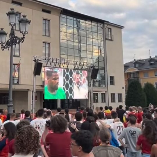 Ponferrada instalará de nuevo una pantalla gigante en la Plaza del Ayuntamiento para la final del Mundial | Instagram de @deportes_ponferrada Ponferrada instalará de nuevo una pantalla gigante en la Plaza del Ayuntamiento para la final del Mundial | Instagram de @deportes_ponferrada