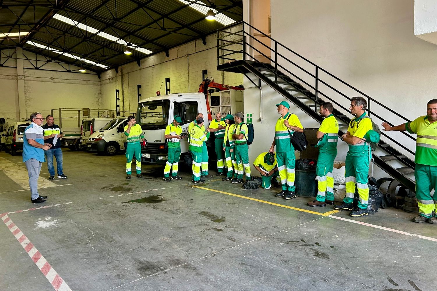 Ponferrada incorpora a 15 trabajadores para reforzar el mantenimiento de parques y jardines Ponferrada incorpora a 15 trabajadores para reforzar el mantenimiento de parques y jardines