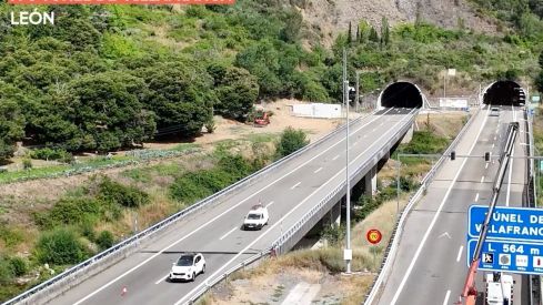 Transportes finaliza las obras de modernización en los túneles de la A-6 que unen el Bierzo y Galicia Transportes finaliza las obras de modernización en los túneles de la A-6 que unen el Bierzo y Galicia