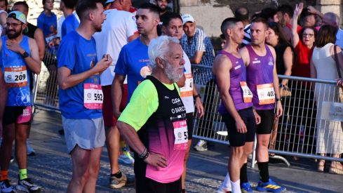 La '21 Lunas y Media' convierte Ponferrada en la capital del atletismo nocturno | Daniel Merino (InfobBierzo) La '21 Lunas y Media' convierte Ponferrada en la capital del atletismo nocturno | Daniel Merino (InfobBierzo)