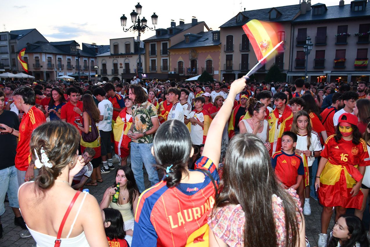La final del Mundial 2026 entre España y Argentina une a los bercianos con La Roja (Daniel Merino InfoBierzo) (10) La final del Mundial 2026 entre España y Argentina une a los bercianos con La Roja (Daniel Merino InfoBierzo) (10)