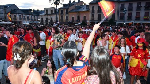 La final del Mundial 2026 entre España y Argentina une a los bercianos con La Roja (Daniel Merino InfoBierzo) (10) La final del Mundial 2026 entre España y Argentina une a los bercianos con La Roja (Daniel Merino InfoBierzo) (10)