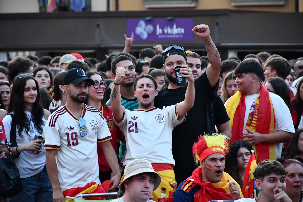 La final del Mundial 2026 entre España y Argentina une a los bercianos con La Roja (Daniel Merino InfoBierzo) (52) La final del Mundial 2026 entre España y Argentina une a los bercianos con La Roja (Daniel Merino InfoBierzo) (52)