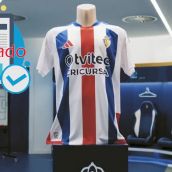 Los lectores de InfoBierzo dicen 'no' al rojo como color principal de las nuevas camisetas de la Ponferradina | Twitter de la Ponferradina (@SDP_1922) Los lectores de InfoBierzo dicen 'no' al rojo como color principal de las nuevas camisetas de la Ponferradina | Twitter de la Ponferradina (@SDP_1922)