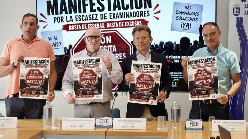 AutoeCarlos S. Campillo / ICAL . La Asociación Provincial de Autoescuelas de León, integrada en la Federación Leonesa de Empresarios (FELE), comparece para hablar de la situación que sufre el sector por la falta de examinadores de tráficoscuelas de León