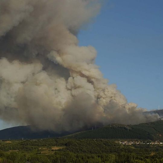 incendio en Castropodame César Sánchez ICAL incendio en Castropodame César Sánchez ICAL