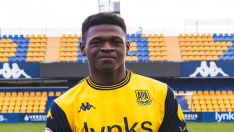 Ntji Tounkara, una nueva opción para el centro del campo de la Ponferradina | Córdoba Club de Fútbol