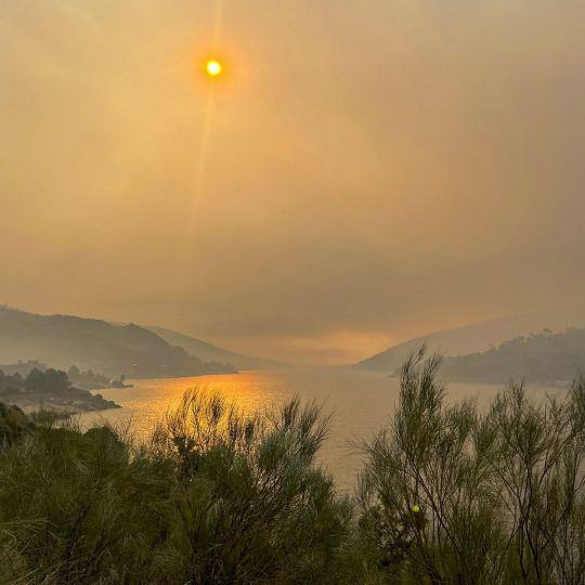 Rmestudios ICAL Incendio en Burgohondo, Navaluenga y El Tiemblo. En la foto embalse de El Burguillos, en la localidad de El Barraco.
