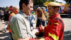 Mañueco en la zona afectada por los incendios de Ávila Rmstudios Mañueco en la zona afectada por los incendios de Ávila Rmstudios