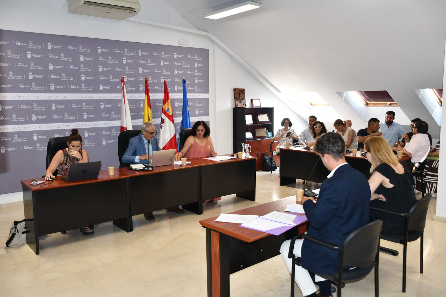 Pleno del Consejo Comarcal del Bierzo de este martes en el que se han aprobado los presupuestos | Foto: Dani Merino, InfoBierzo