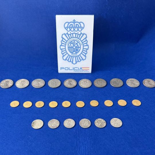 Blanqueo de monedas históricas de Isabel II