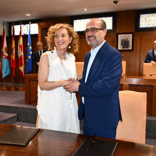Firma protocolo Ciclo formativo grado emergencias (4)