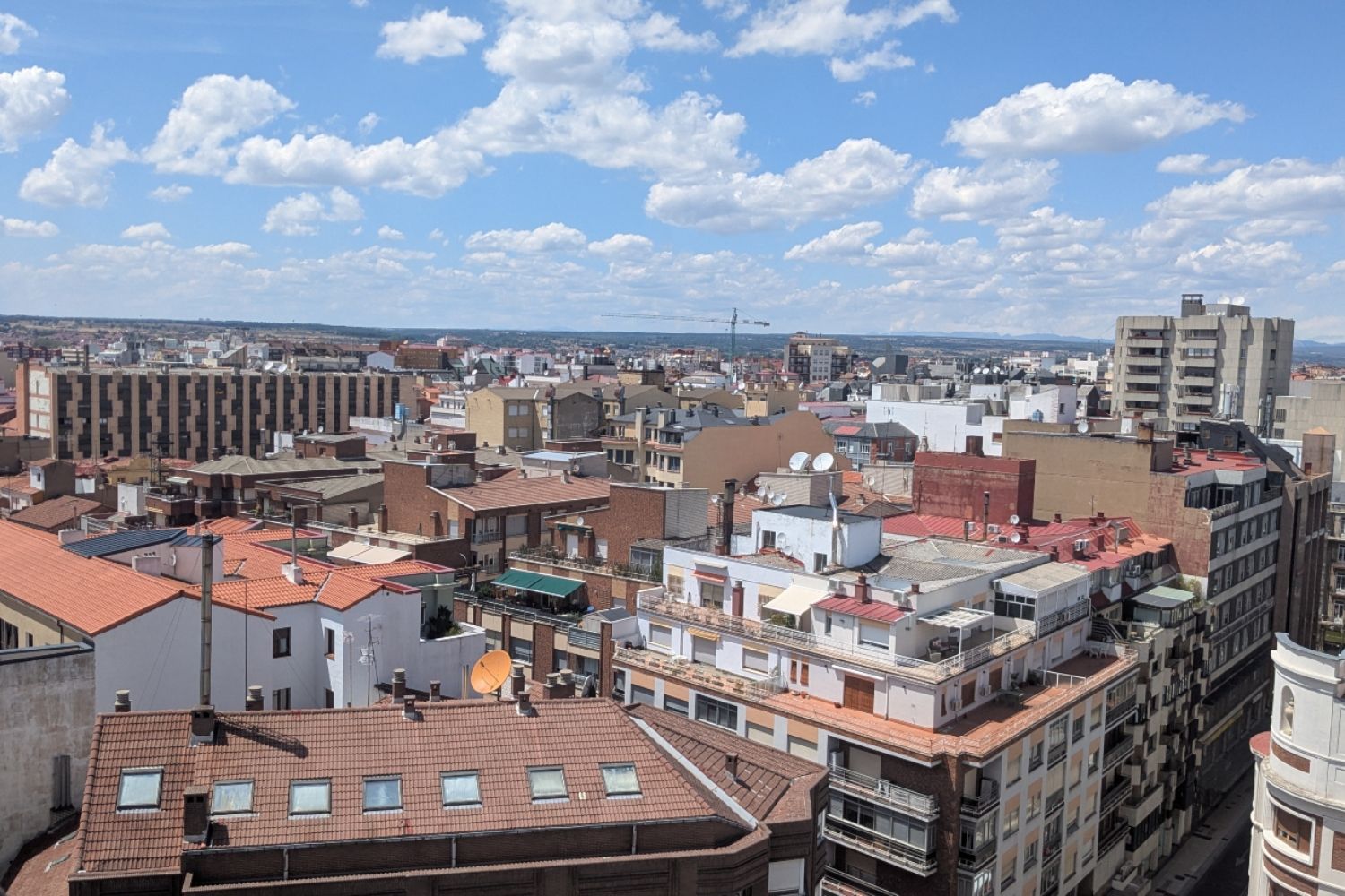 Viviendas León | El PP denuncia la "ausencia" de política de vivienda del Gobierno en la provincia de León durante el mandato de Sánchez Viviendas León | El PP denuncia la "ausencia" de política de vivienda del Gobierno en la provincia de León durante el mandato de Sánchez