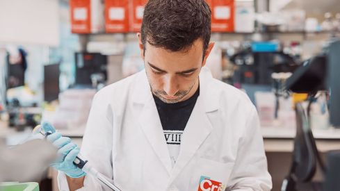 Investigador de la campaña CRIS Contra el Cáncer