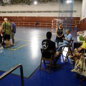 El pabellón municipal de Cacabelos, preparado para recibir a los vecinos de los pueblos afectados por el incendio de Veguellina (Villafranca del Bierzo) | Foto: César Sánchez, ICAL El pabellón municipal de Cacabelos, preparado para recibir a los vecinos de los pueblos afectados por el incendio de Veguellina (Villafranca del Bierzo) | Foto: César Sánchez, ICAL