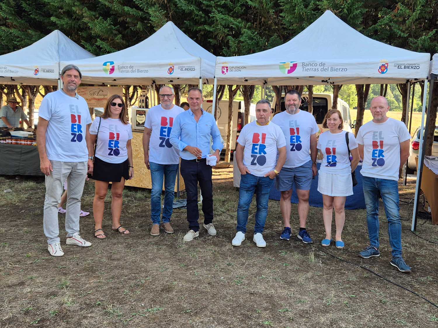 Feria 'Apostando por El Bierzo' en Palacios del Sil Feria 'Apostando por El Bierzo' en Palacios del Sil